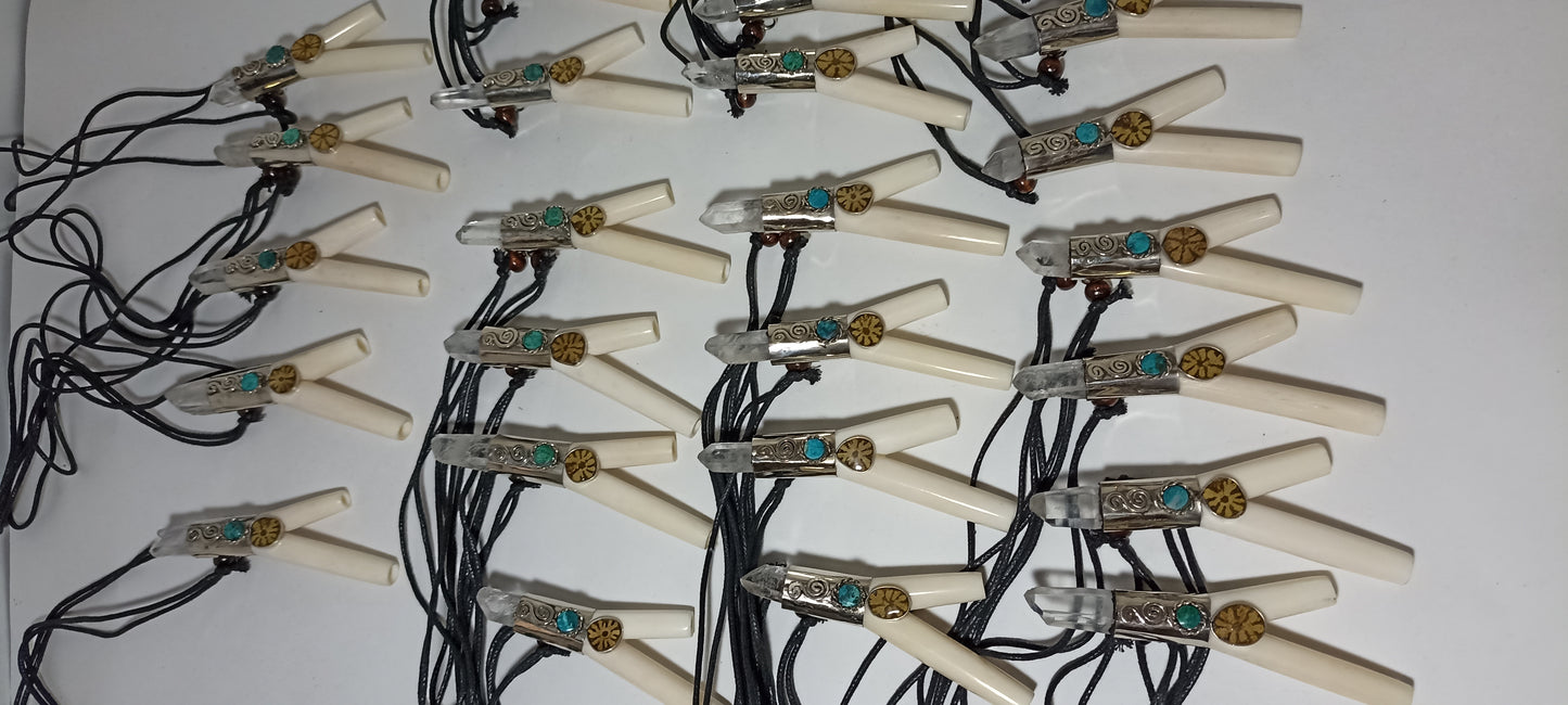 Kuripe bone with quartz