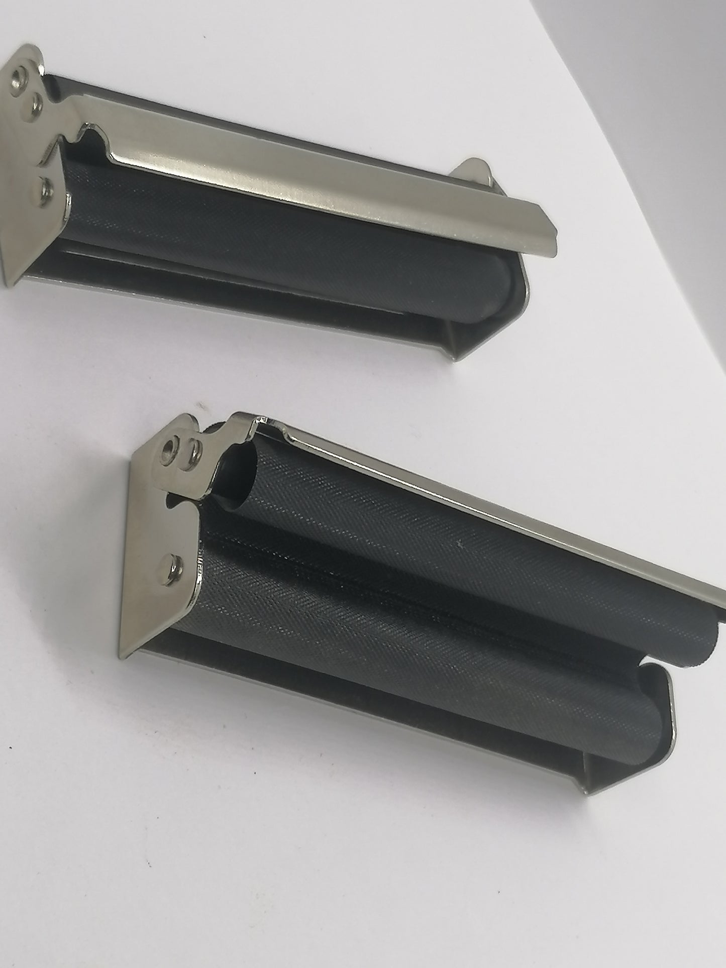 Metal rolling machine